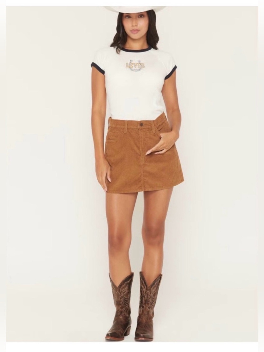 Levi's Women's Corduroy Mini Icon Skirt in Tan, Sz L / 31
